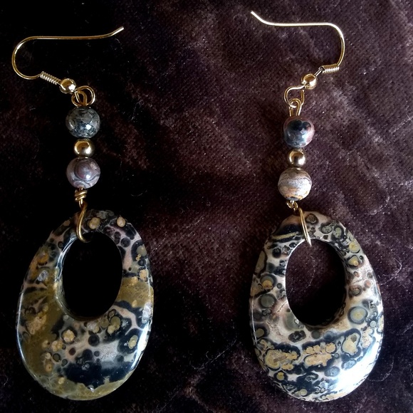 Vintage Karla Jordan - Leopard Agate Earrings - Picture 2 of 4